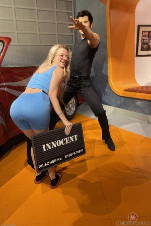 Original 2000 px/ 3000 px