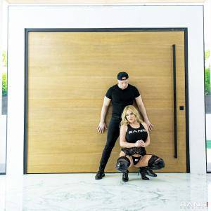 Original 2584 px/ 2600 px