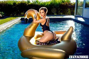 Original 3000 px/ 2000 px