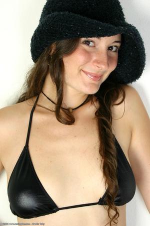 Original 682 px/ 1024 px