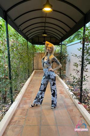 Original 2000 px/ 3000 px