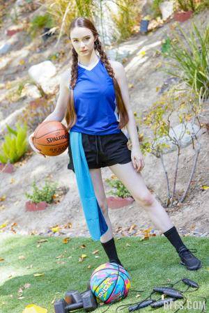 BFFS Naudi Nala, Destiny Cruz, Hazel Moore - Meet Me On The Court 70x 1620x1080 10-05-2022_115361754