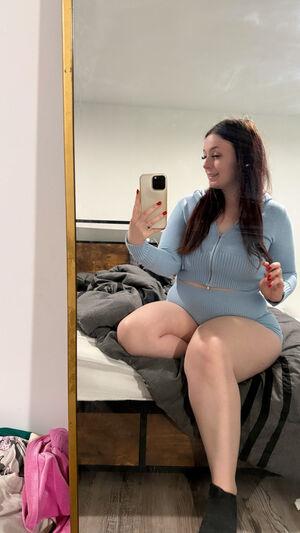 Original 1152 px/ 2048 px