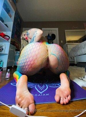 Original 938 px/ 1280 px