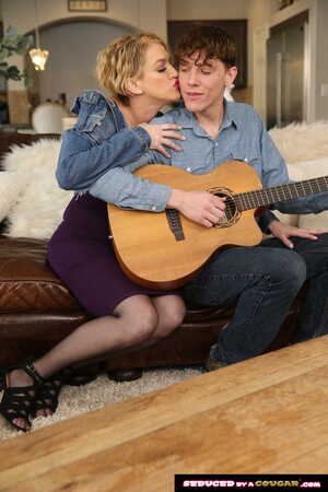 Original 1667 px/ 2500 px