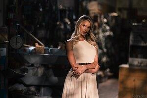 Original 1920 px/ 1281 px