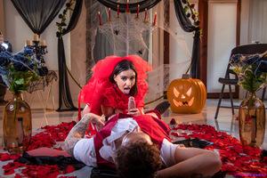 Original 8192 px/ 5464 px