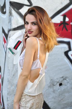 Original 2000 px/ 3011 px