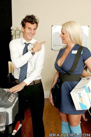 Original 600 px/ 902 px