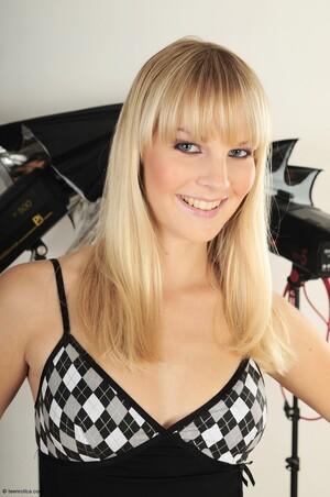 #TeenRotica Sally - Studio Photo