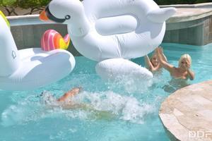 Original 4000 px/ 2670 px