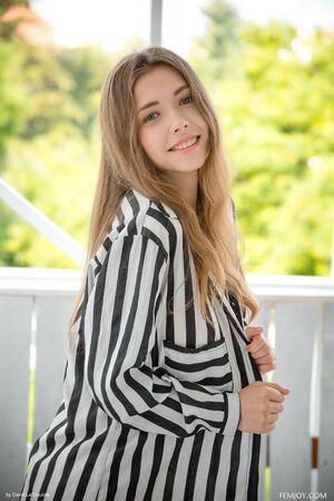 Original 3334 px/ 5000 px