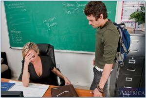 Original 850 px/ 571 px