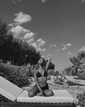 Original 640 px/ 800 px