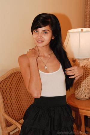 Original 857 px/ 1280 px