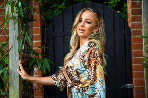 Original 4500 px/ 3000 px