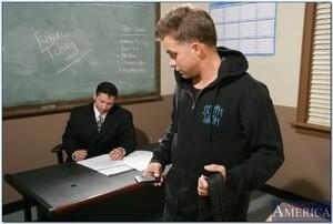 Original 850 px/ 571 px