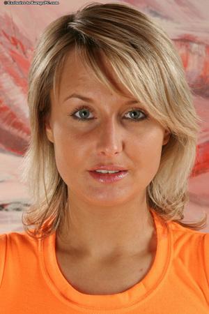 Original 682 px/ 1024 px