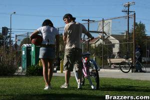 Original 900 px/ 600 px