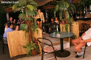 Original 2048 px/ 1360 px