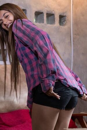 Original 2000 px/ 3000 px