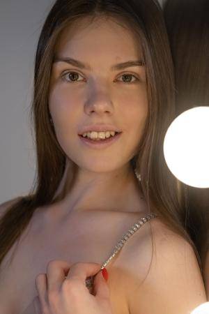 Original 5000 px/ 7500 px