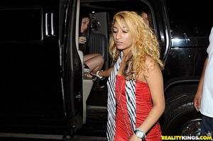 Original 900 px/ 597 px