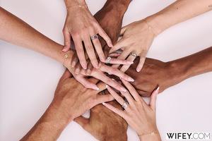 Original 2998 px/ 2000 px