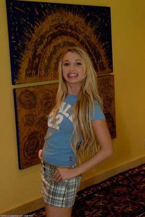 Original 1074 px/ 1600 px