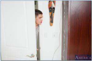 Original 850 px/ 571 px