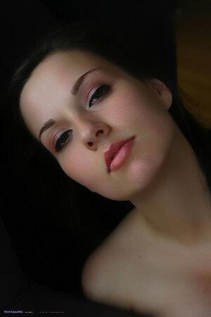 Original 2048 px/ 3072 px