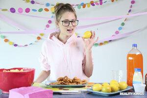 Original 3000 px/ 2000 px