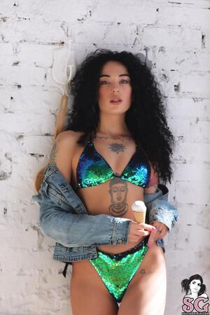 #SuicideGirls Nastya - Un Helado Caliente