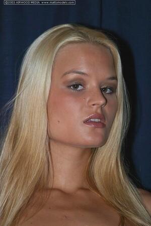 Original 711 px/ 1067 px