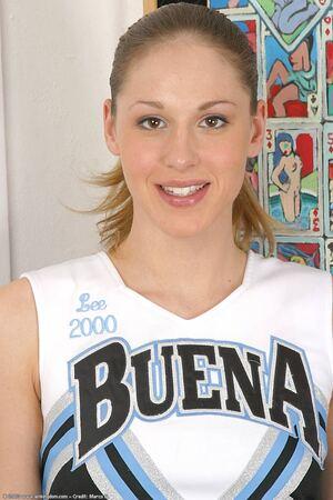 Original 683 px/ 1024 px