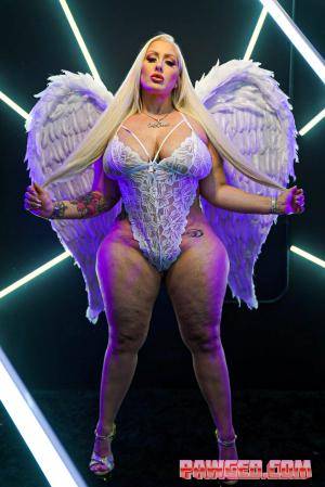 Mz Dani - Heavenly Super Thick PAWG Angel [PAWGED.com] (07.01.2022)