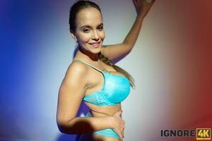 Original 2045 px/ 1364 px