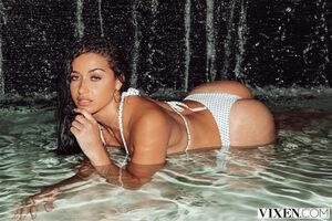 Original 3000 px/ 2000 px