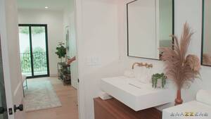 Original 1600 px/ 900 px