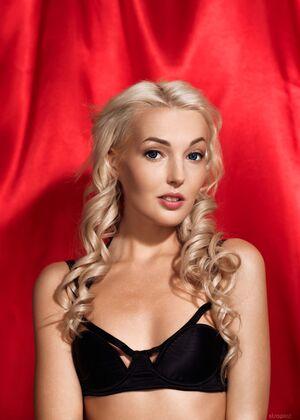 Original 3000 px/ 4200 px