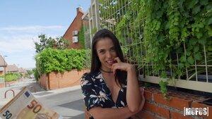 Original 3265 px/ 1837 px