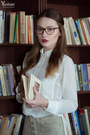 Original 3200 px/ 4800 px