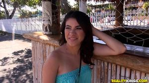 Original 1800 px/ 1013 px