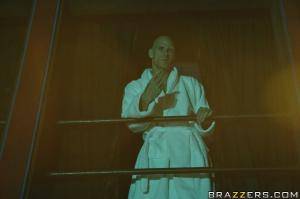 Original 900 px/ 599 px