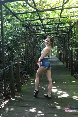 Original 2000 px/ 3000 px