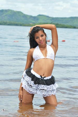 Original 2000 px/ 3005 px