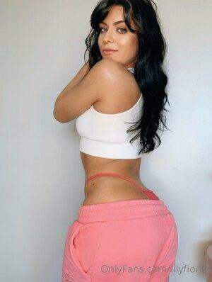 Original 1539 px/ 2042 px