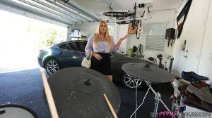 Original 3840 px/ 2159 px