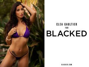 Original 2667 px/ 2000 px