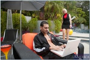 Original 850 px/ 571 px